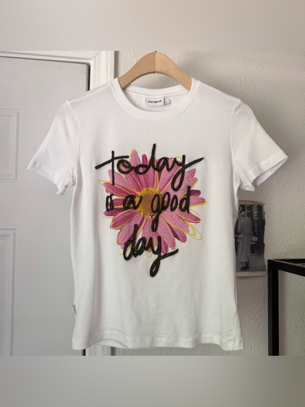 Desigual white cotton logo floral graphic crew neckā short sleeve tee t-shirt